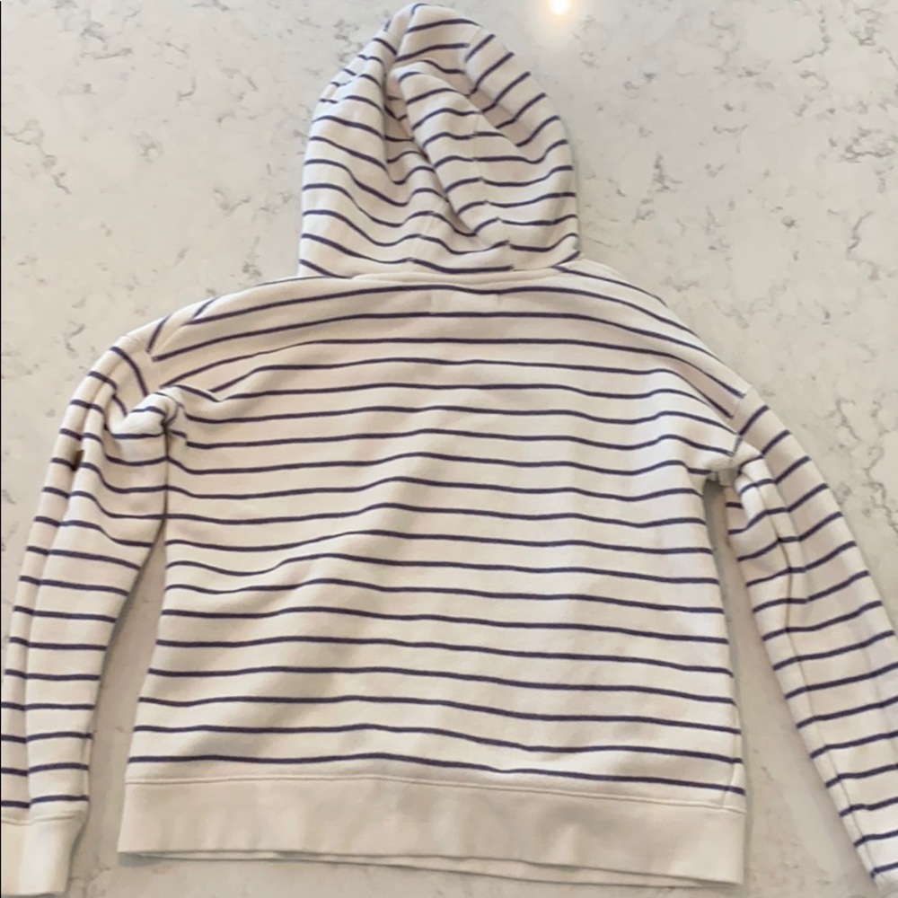 Woman’s Roxy Sweatshirt - Picture 3 of 4
